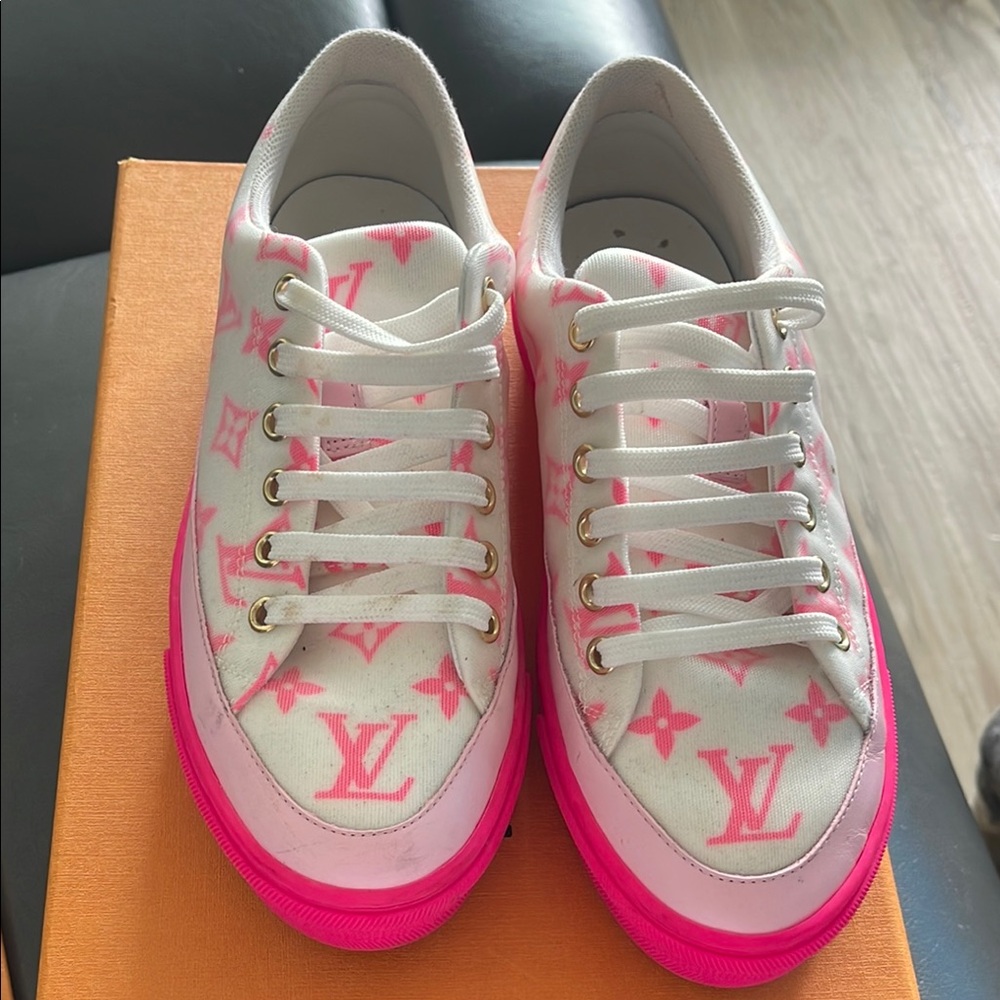 Louis Vuitton Pink and White Sneakers with Bold Monogram